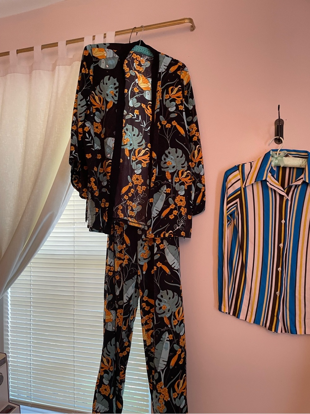 Black Floral Two-Piece Set with Blue and Mustard Botanical Print Kimono palazzo - Picture 3 of 6